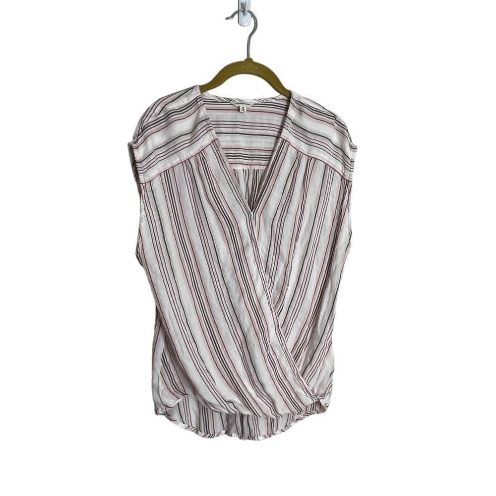 Max Studio Sleeveless Stripe White Base Blouse Stitch Neckline Closure Medium